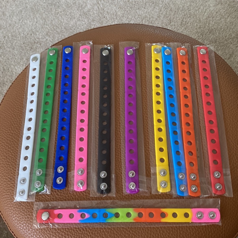 Bundle show-Croc Charms, Bracelets & Keychains - Picture 4 of 15